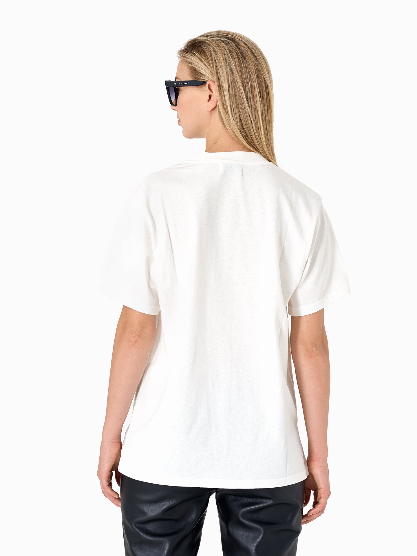 Basic T-Shirt - weiß